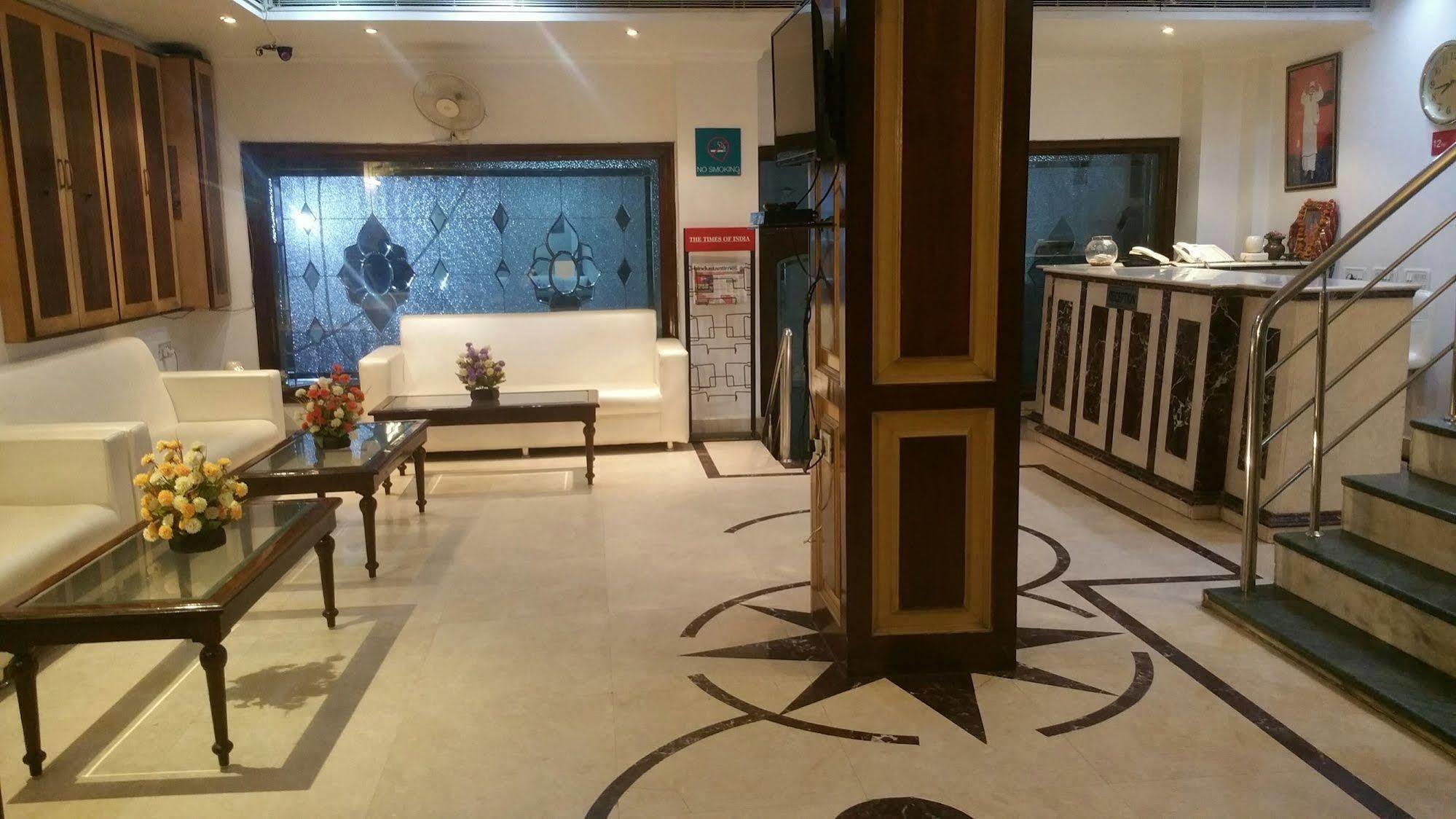 โรงแรมปาราส อินเตอร์เนชั่นแนล เดลี ภายนอก รูปภาพ